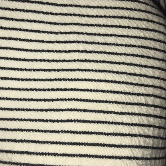 Striped bell sleeve dress - Picture 3 of 3